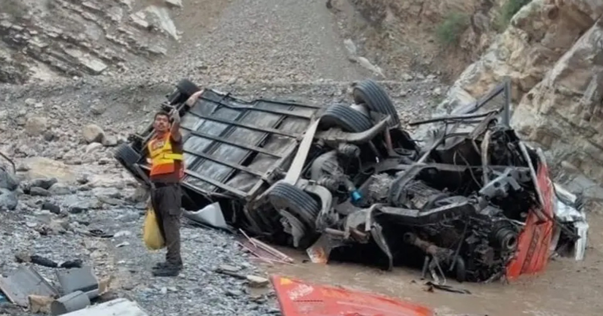 बङ्गलादेशमा बस दुर्घटना १९ जनाको मृत्यु, ३० जना घाइते