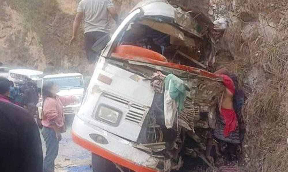 सिन्धुली बस दुर्घटना अपटेड : तीन जनाको सनाखत