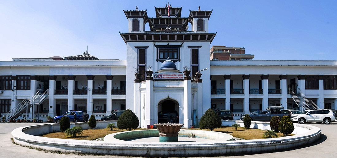 उपनिर्वाचनका लागि निर्वाचन क्षेत्रमा सार्वजनिक बिदा आग्रह