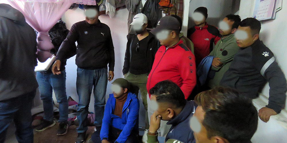 लोकन्थलीबाट ३ लाख नगदसहित १६ जना जुवाडे पक्राउ