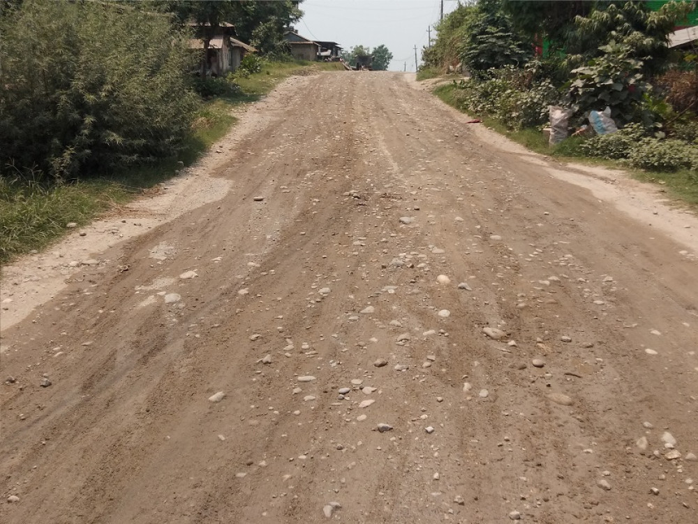 ६ वर्षदेखि सडक निर्माण अलपत्र हुँदा व्यवसायी बिस्थापित