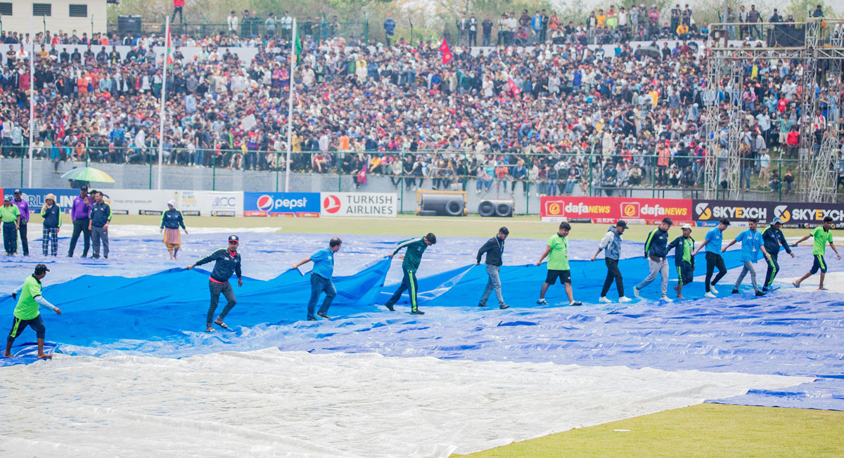 फेरि सुरू भयो वर्षाले रोकिएको नेपाल र युएईको फाइनल