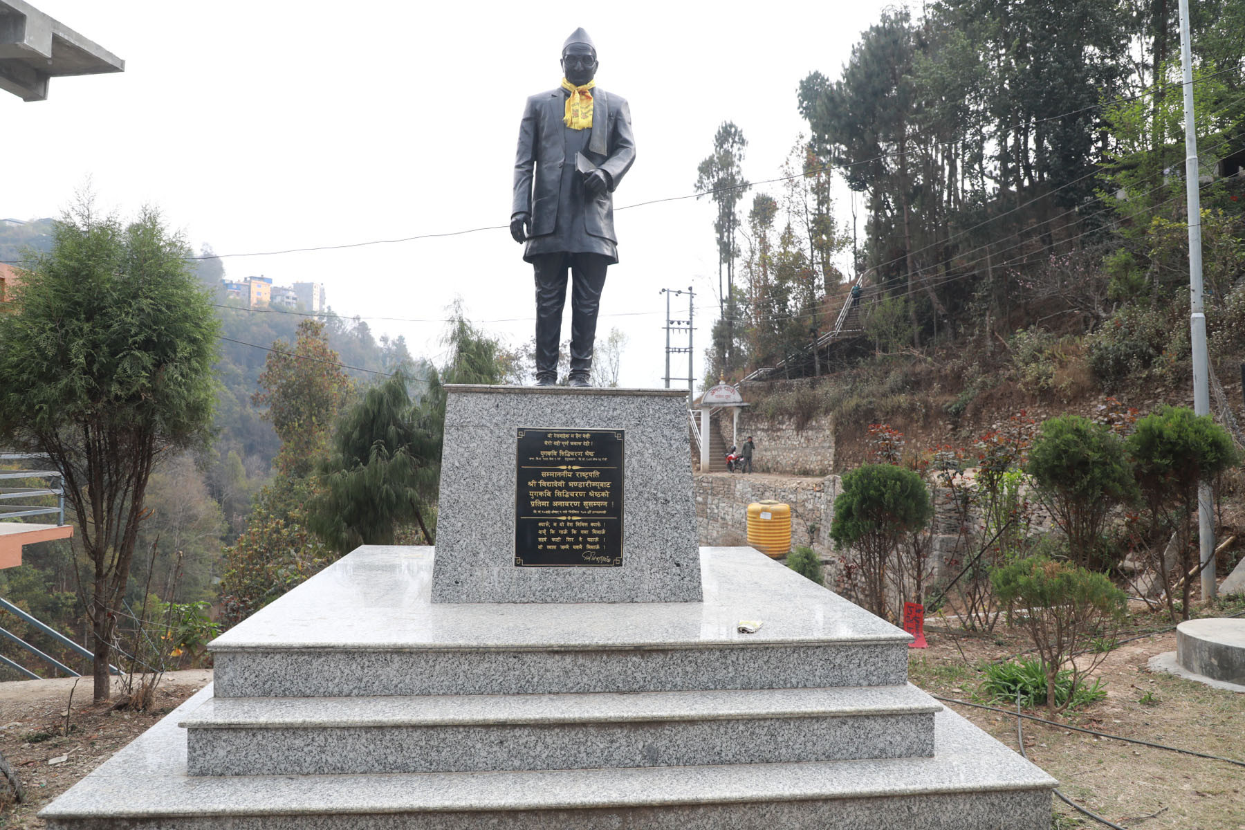 सिद्धिचरण श्रेष्ठको प्रतिमूर्ति