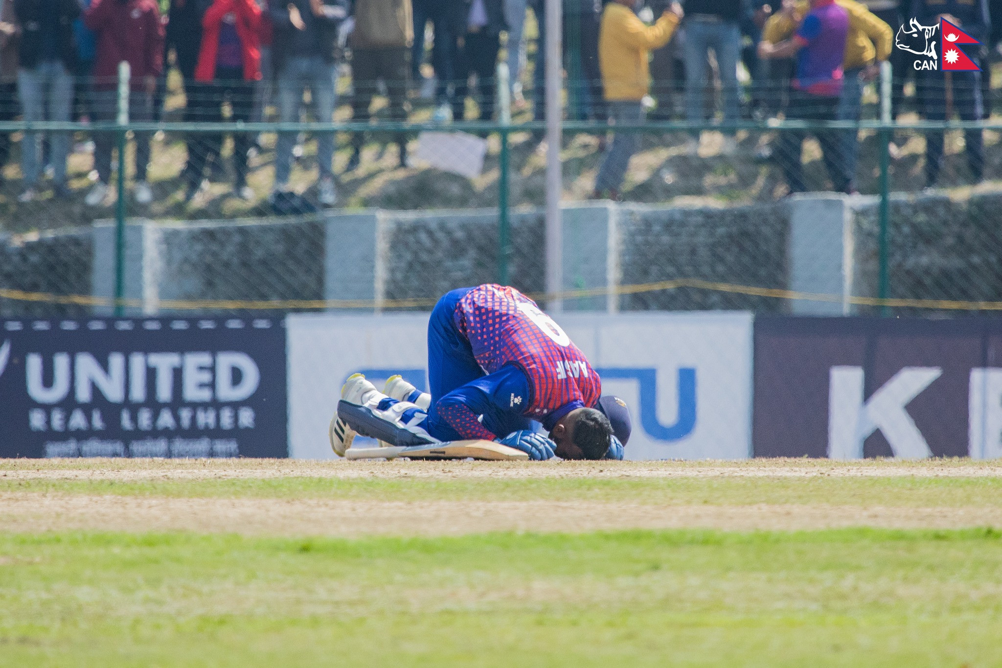 पपुवान्युगिनीविरुद्ध आशिफको सानदार शतक