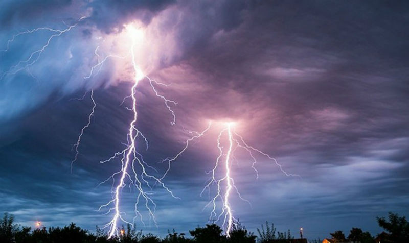 चट्याङ लागेर  पश्चिम बङ्गालमा पन्ध्र जनाको मृत्यु