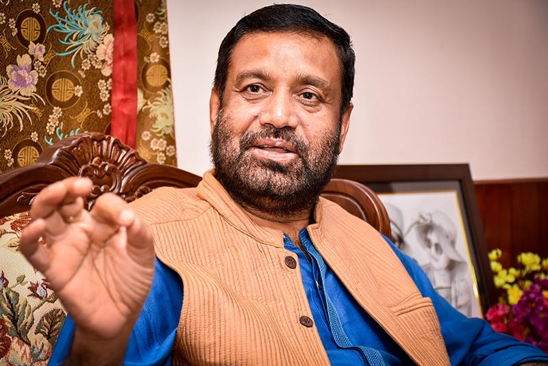 कांग्रेस नेता निधि भन्छन्– प्रचण्डपछि माधव नेपाल प्रधानमन्त्री