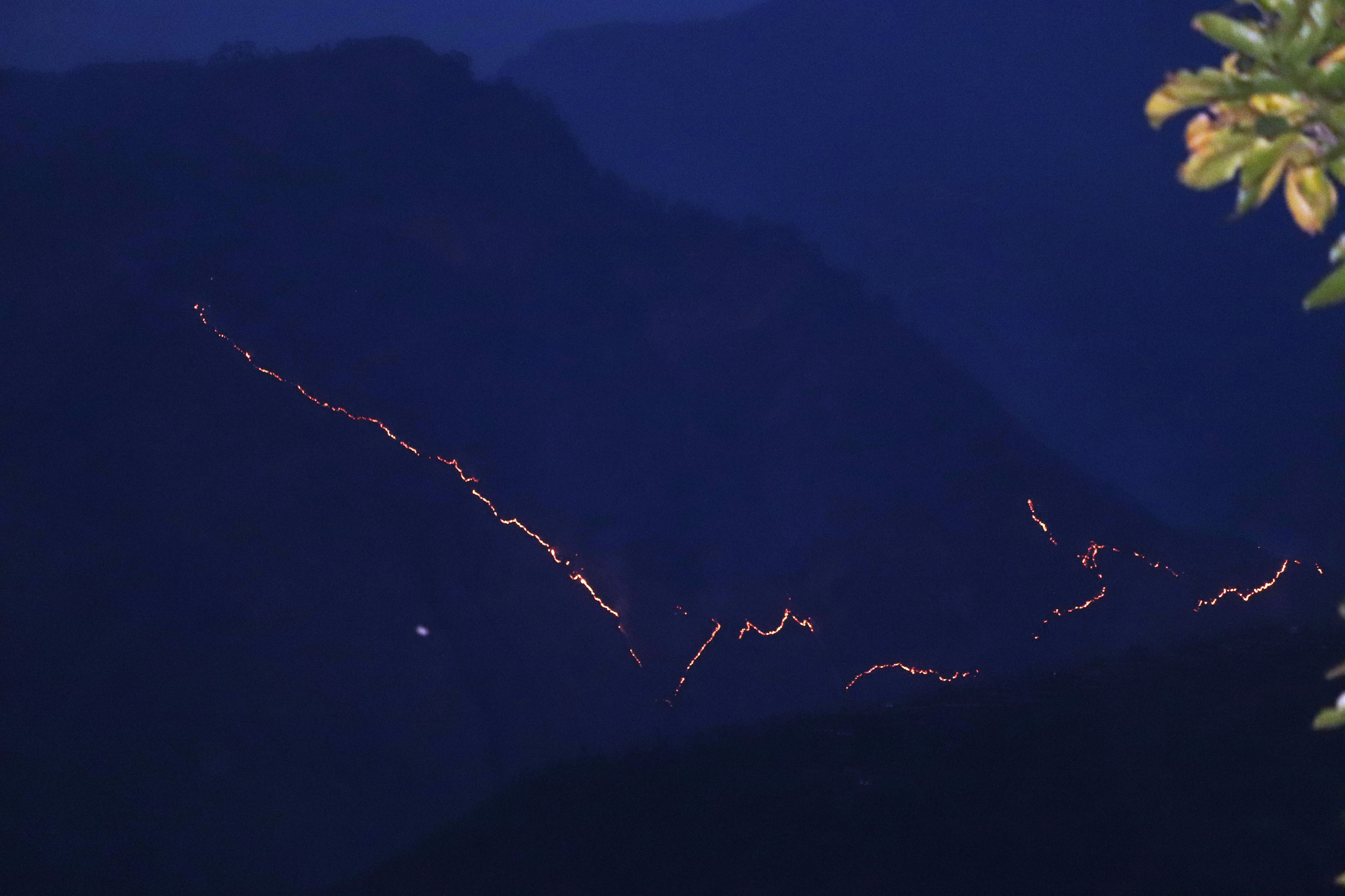 डढेलो फैलिन थालेपछि बस्ती जोखिममा