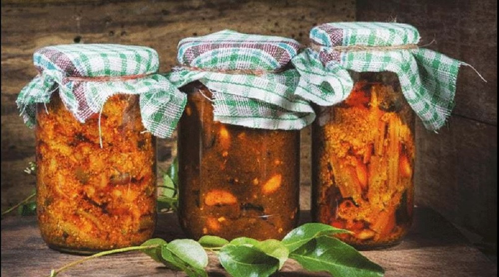 मलिकाका वडावडामा अचार उद्योग