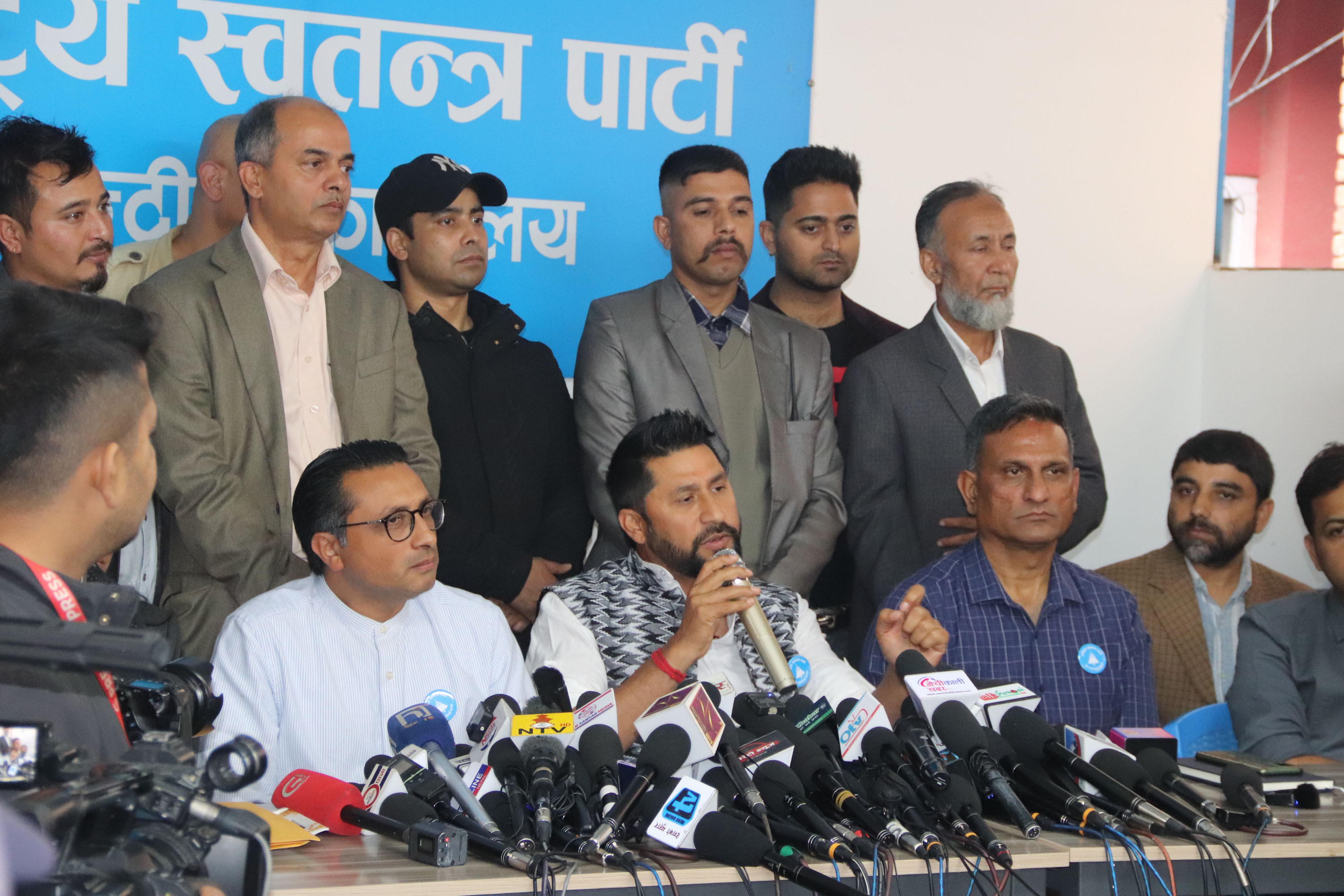 रास्वपाद्धारा चर्चीत ३ उम्मेदवारलाई टिकट