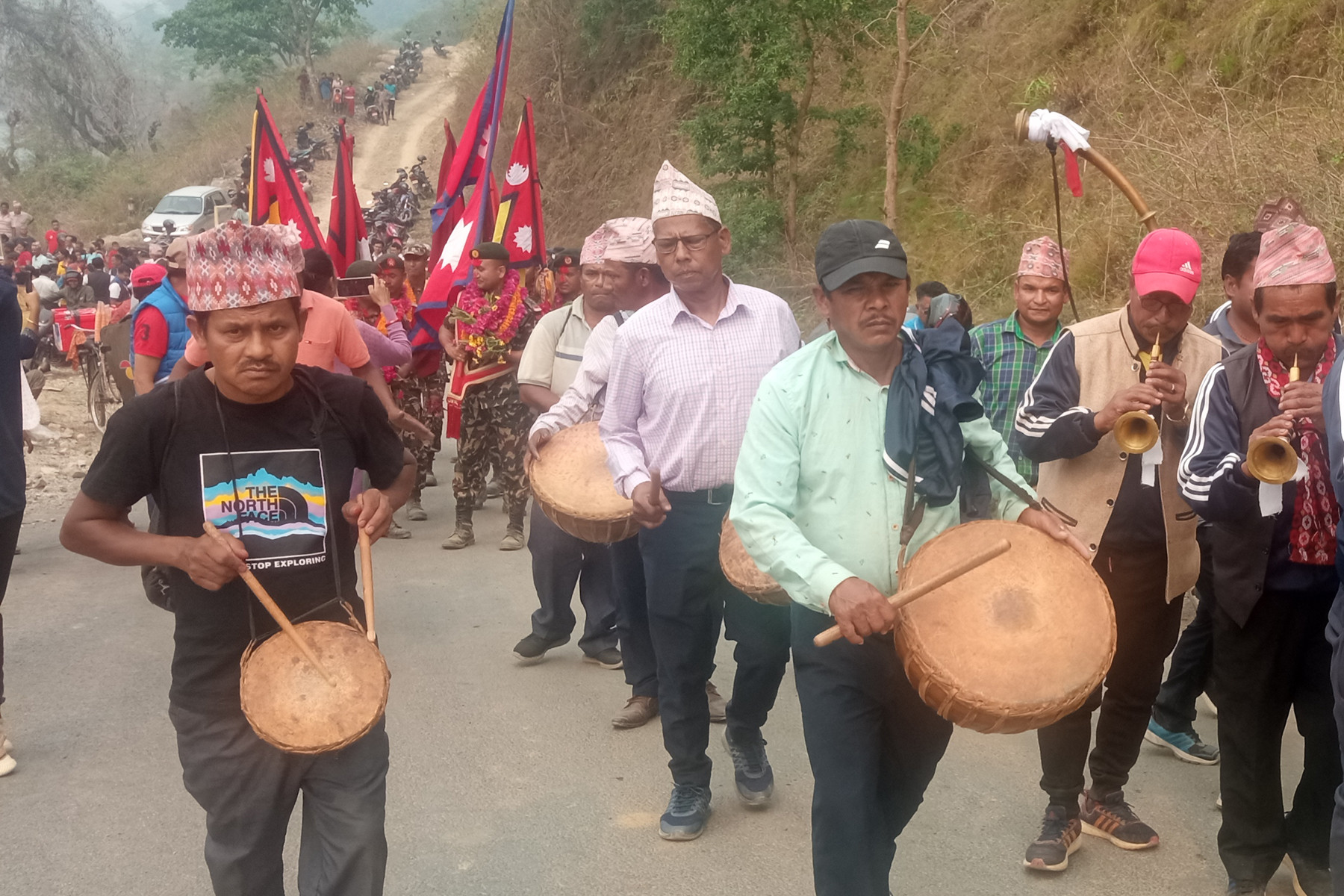 पञ्चेबाजाले स्वागत गरिँदै