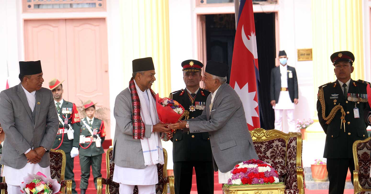 उपराष्ट्रपति यादवले सम्हाले कार्यभार