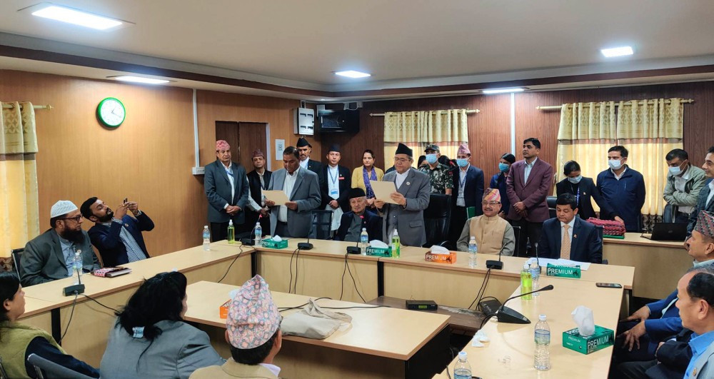 उपेन्द्र यादवद्वारा शपथग्रहण