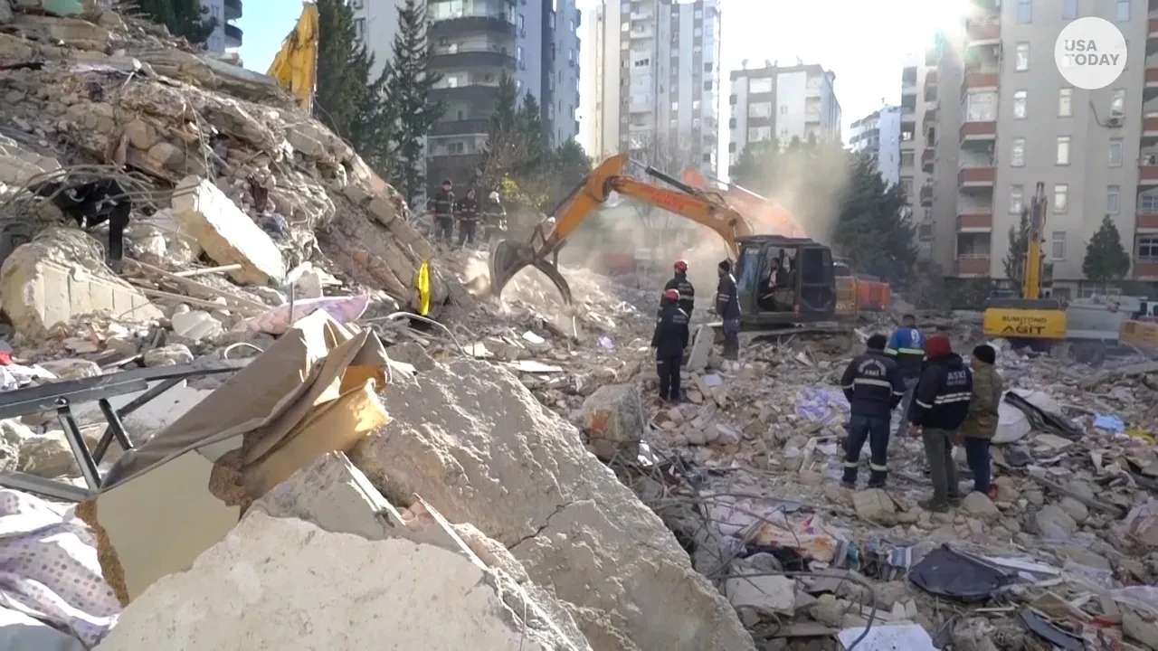 टर्की भूकम्प अपडेट : ज्यान गुमाउनेको संख्या ३० हजार माथी, ठेकेदारहरुलाई पक्राउ पुर्जी