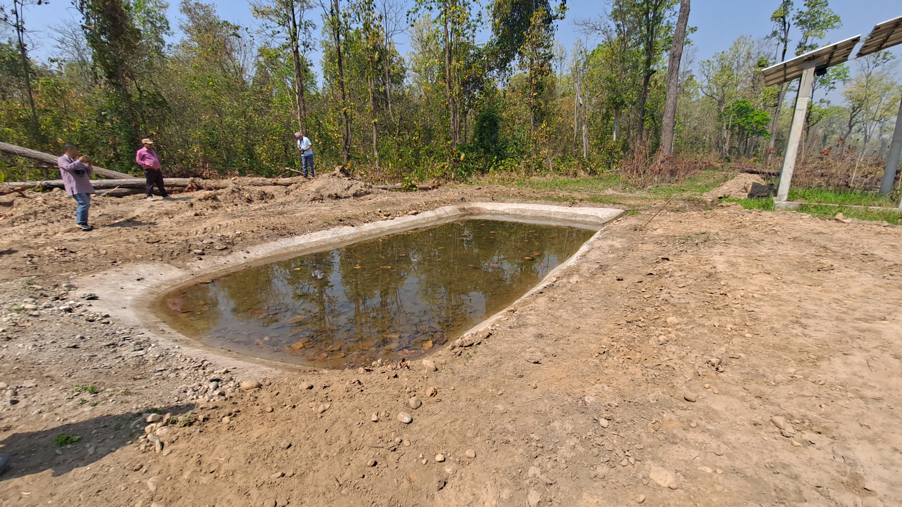 वन्यजन्तुका लागि पानी पोखरी