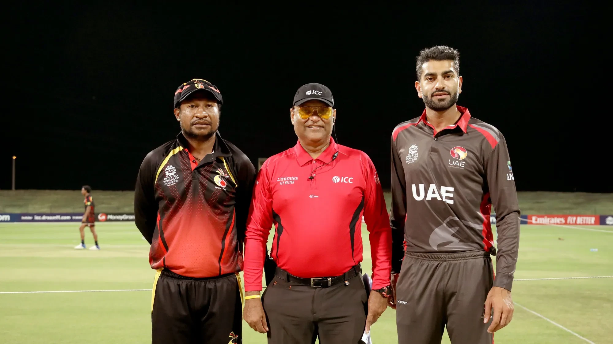 युएई र पीएनजी भिड्दै