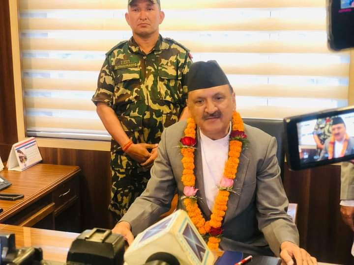 अर्थतन्त्रलाई सुधार गरेरै छाड्छौं : अर्थमन्त्री महत