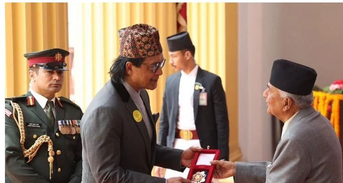 नयाँ वर्षको अवसर पारेर राष्ट्रपति पौडेलद्वारा विभूषण प्रदान