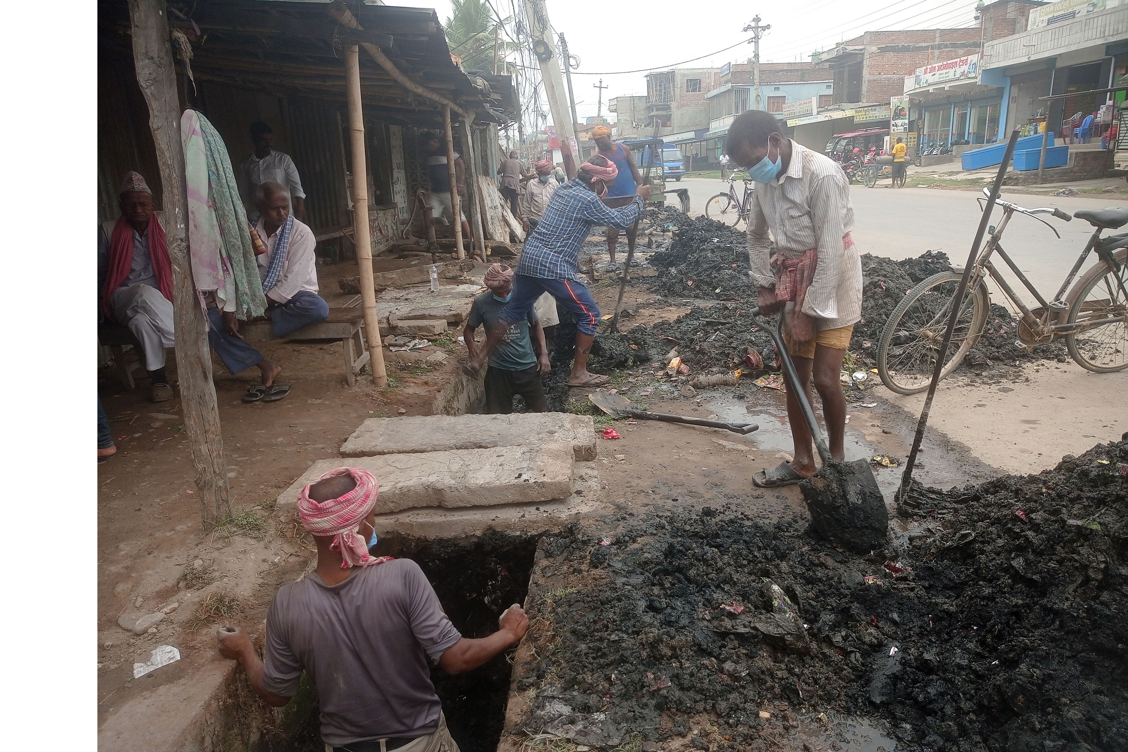 श्रमिक दिवसमा मजदुरी