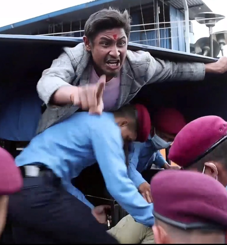 नयाँ बानेश्वरमै लाग्यो ‘आतंककारी प्रचण्ड मुर्दावाद’ को नारा