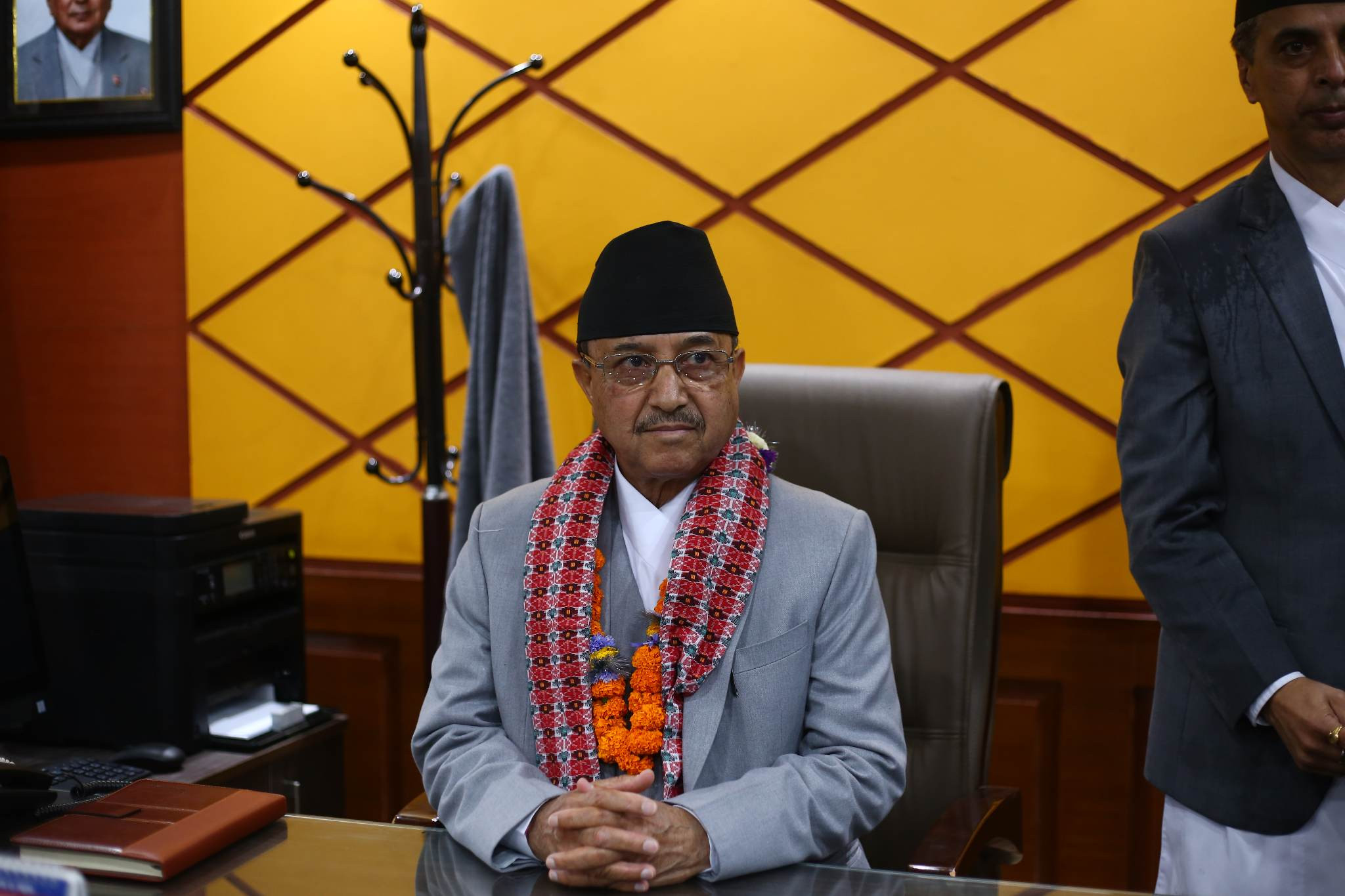 मन्त्री नबन्ने घोषणा गरेका खड्का उपप्रधानमन्त्री