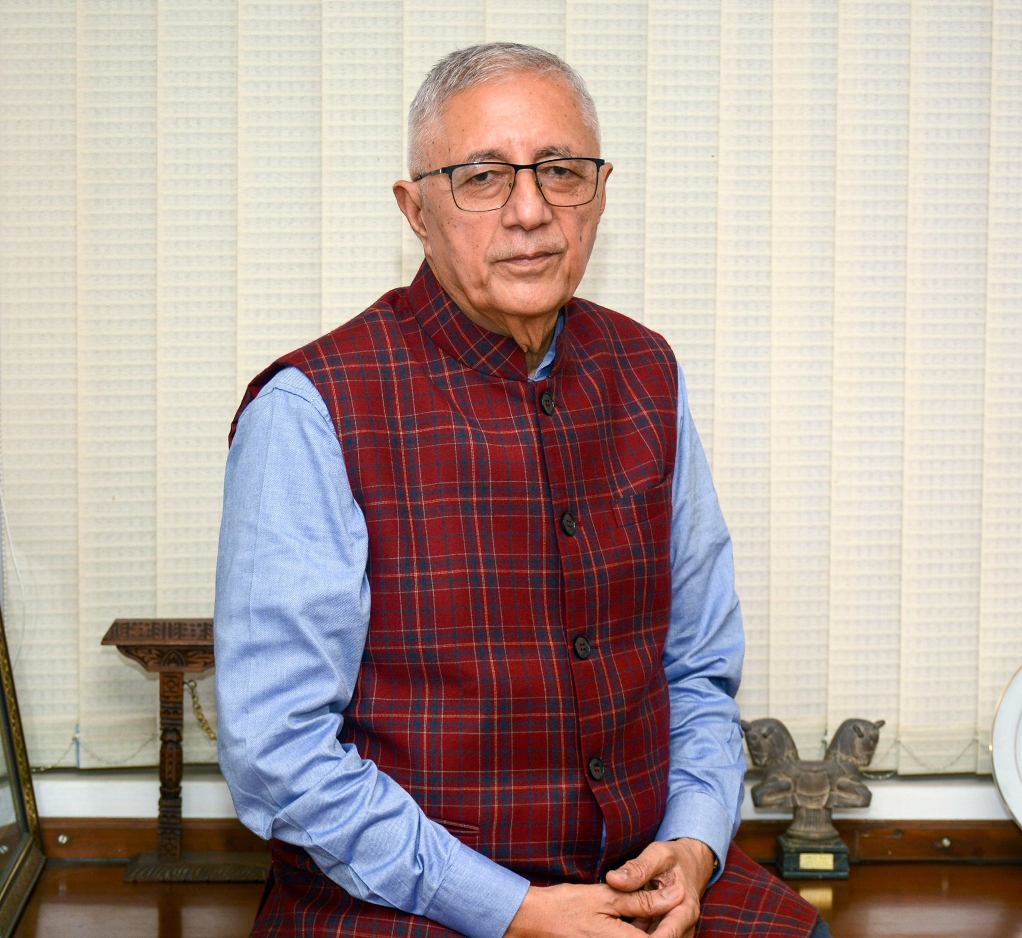 आफ्नै कमजोरीले सङ्घीयताप्रतिको वितृष्णा चुलिँदो छ : डा कोइराला