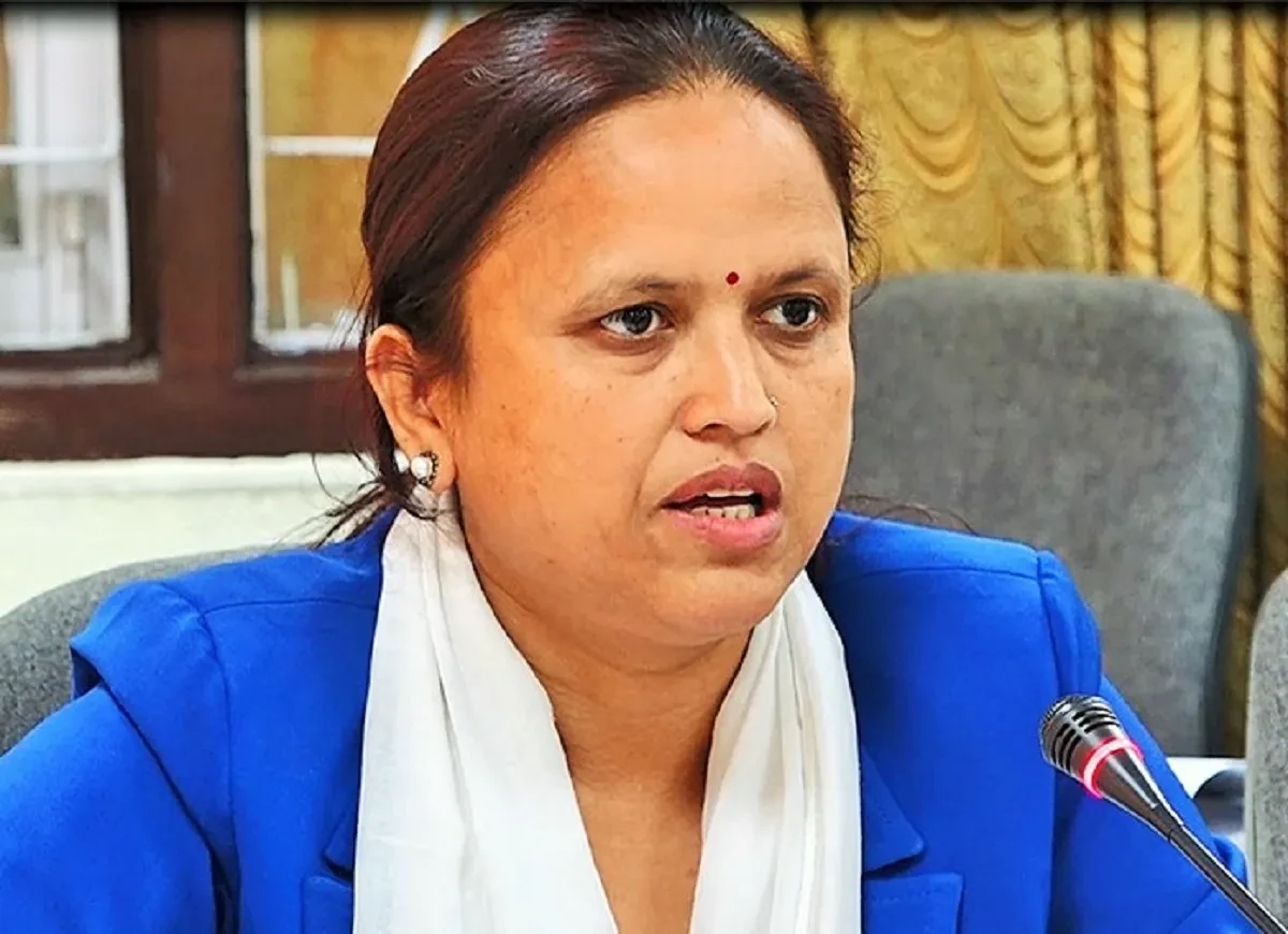 संविधानको पूर्ण कार्यान्वयनबाट श्रमिकको हक स्थापित गर्न सकिन्छः मन्त्री शर्मा