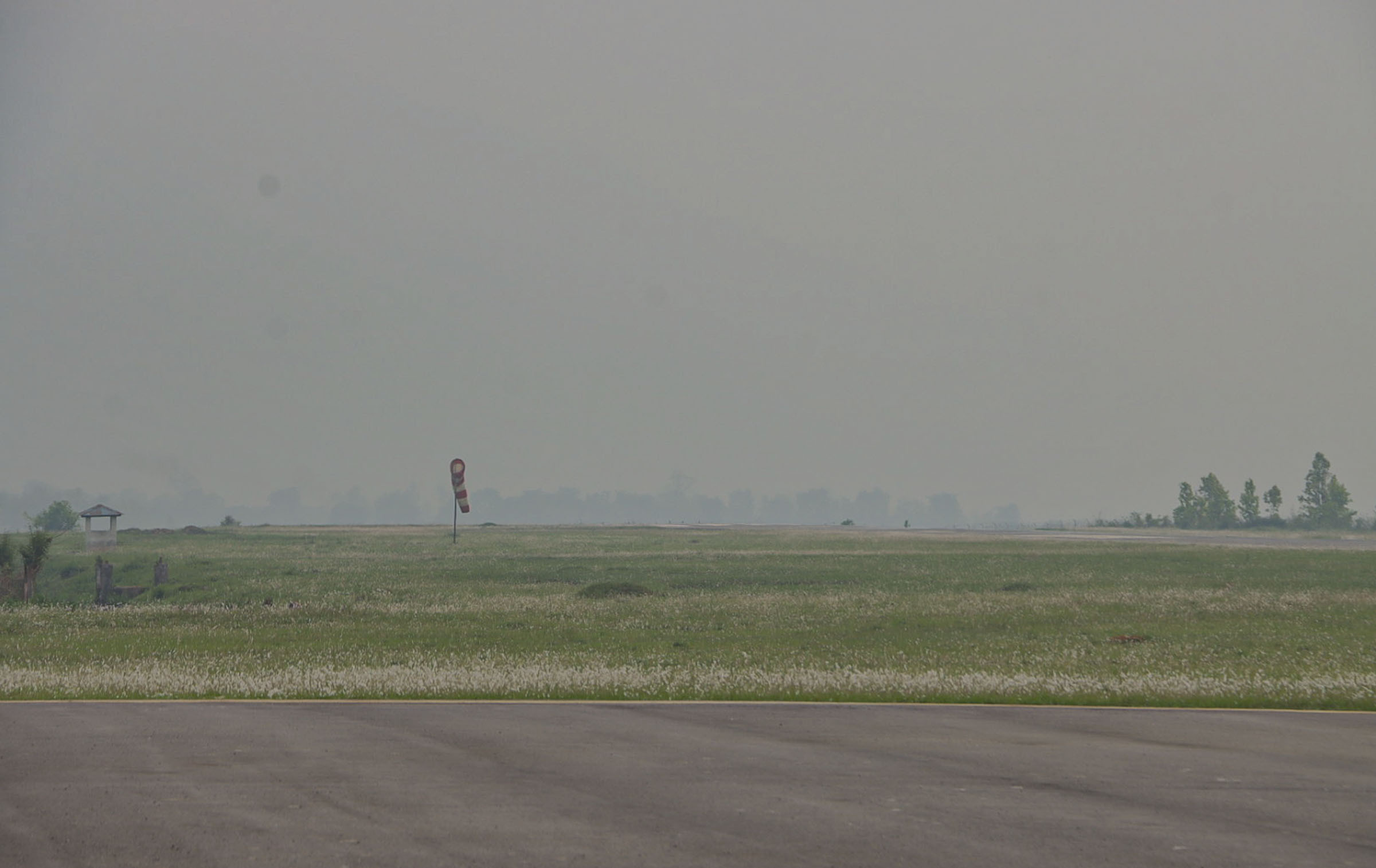 तुम्लिङटार बिमानस्थल