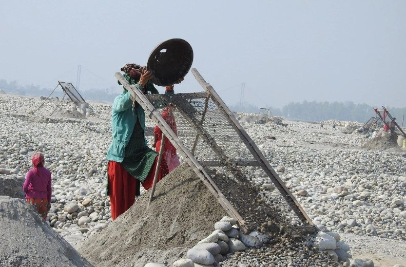 श्रमिक महिलालाई छुँदैन महिला दिवसले