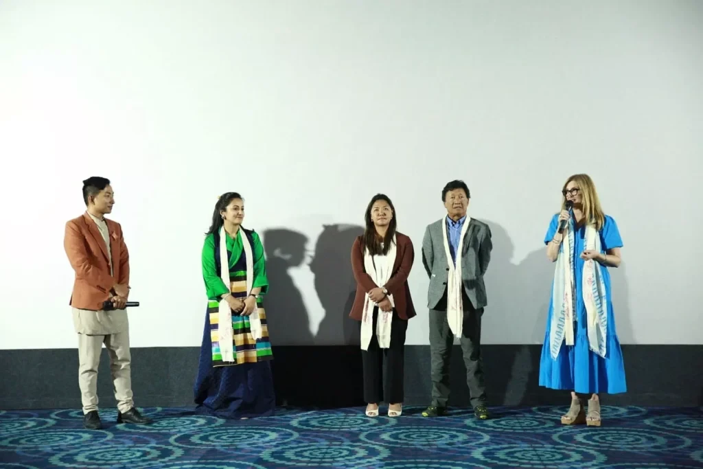 प्रदर्शनको तयारीमा ‘पासाङः इन द स्याडो अफ एभरेष्ट’