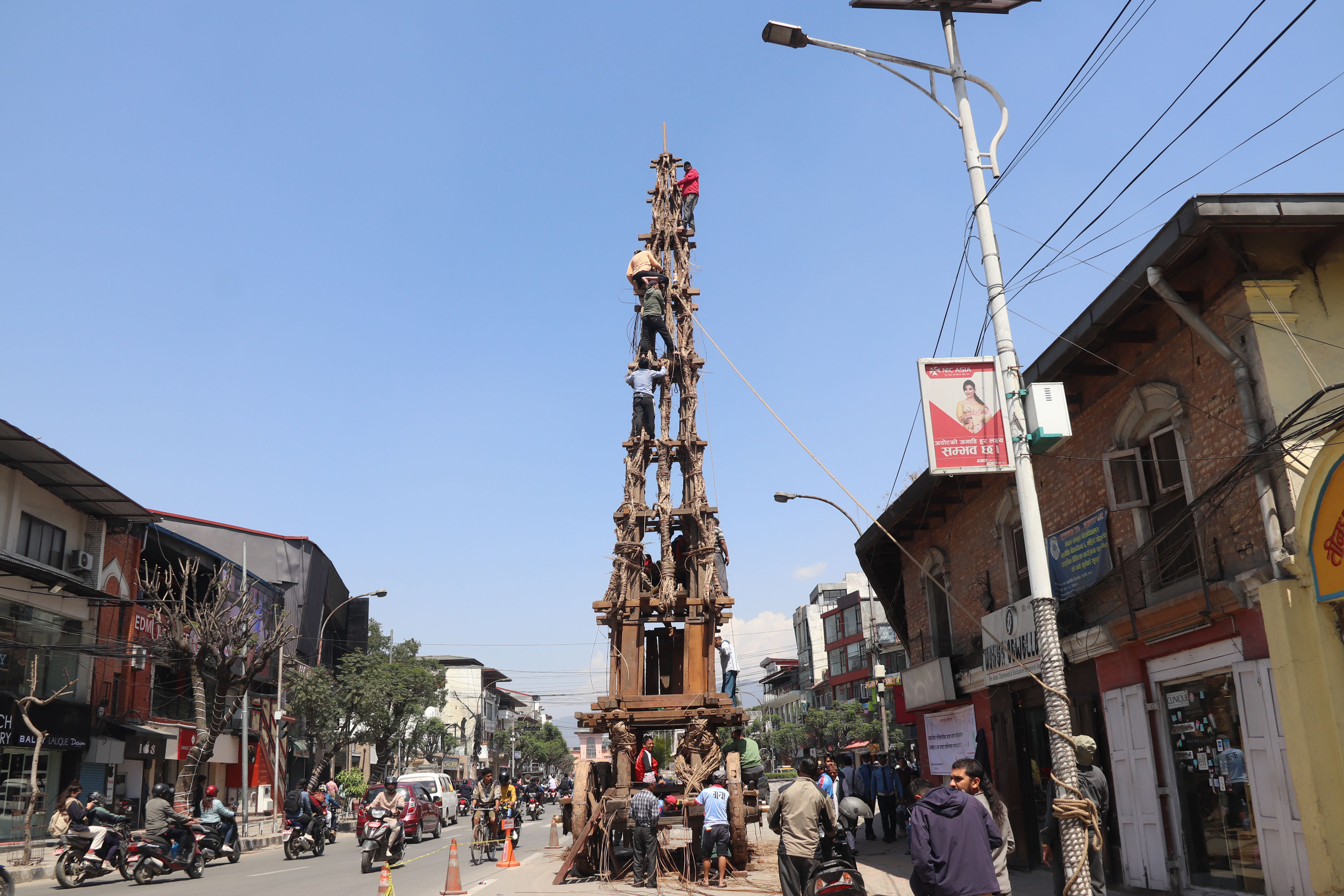 सेतो मछिन्द्रनाथको रथ