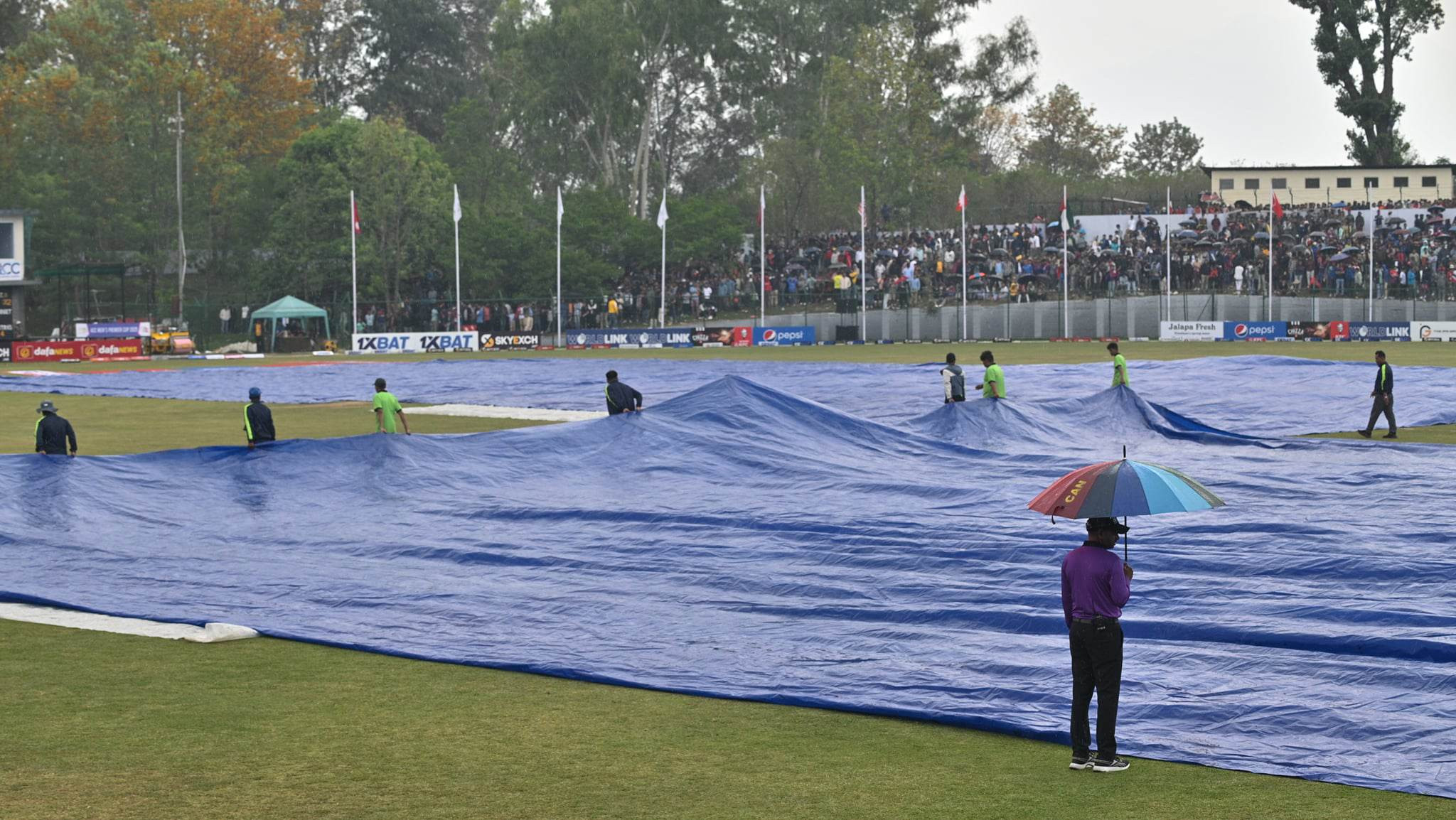 नेपाल र युएईको खेल आजका लागि स्थगित