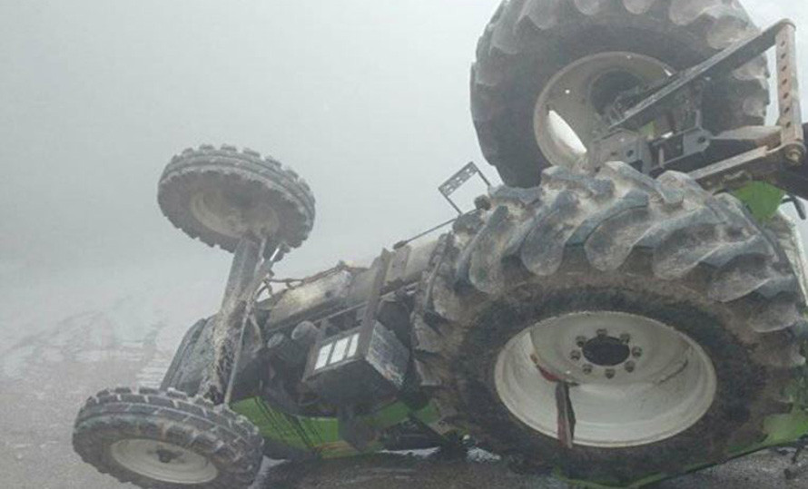 कालिदमारमा ट्र्याक्टर दुर्घटनाः  तीन जनाको मृत्यु, दुई घाइते