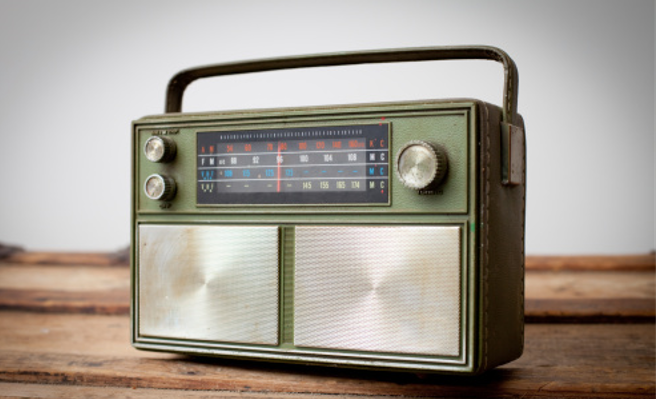 गीत बजाएपछि रेडियो स्टेशन बन्द