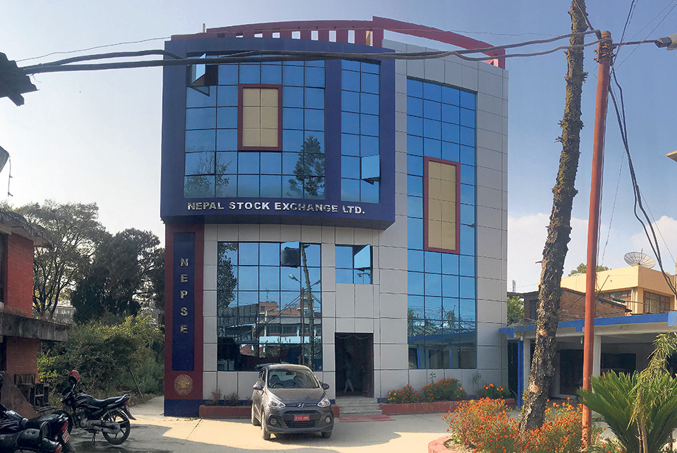 लघुवित्त सहित नेप्से परिसूचकमा अर्धशतकीय पहिरो