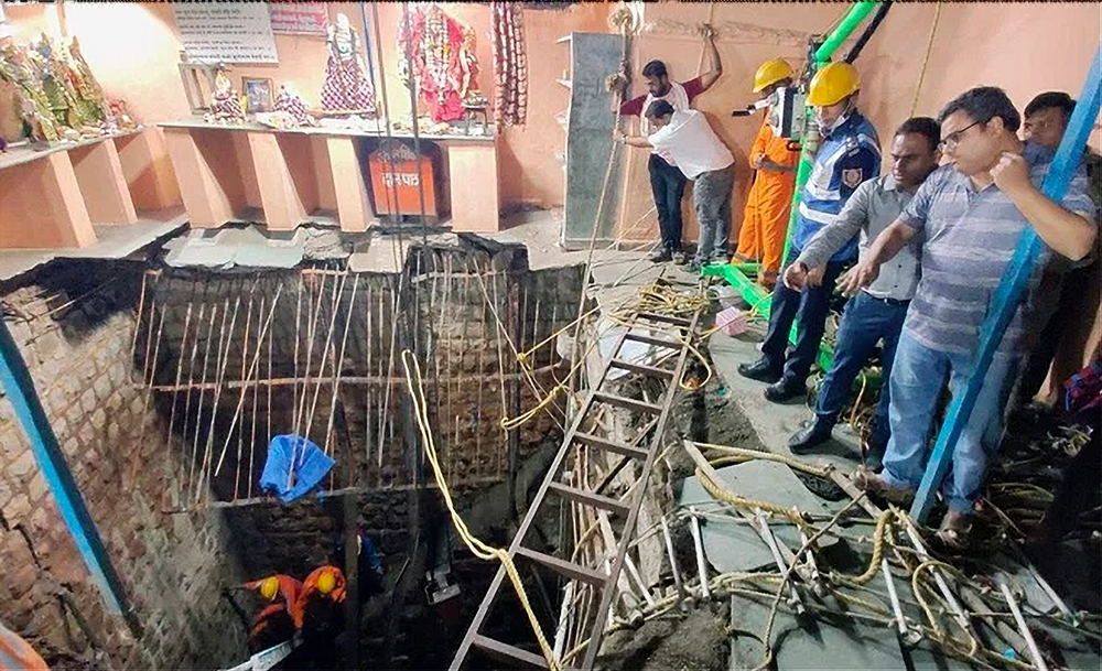 इन्दोर मन्दिर दुर्घटनाः ३६ जनाको मृत्यु, मन्दिर प्रशासनबिरुद्ध मुद्दा दर्ता