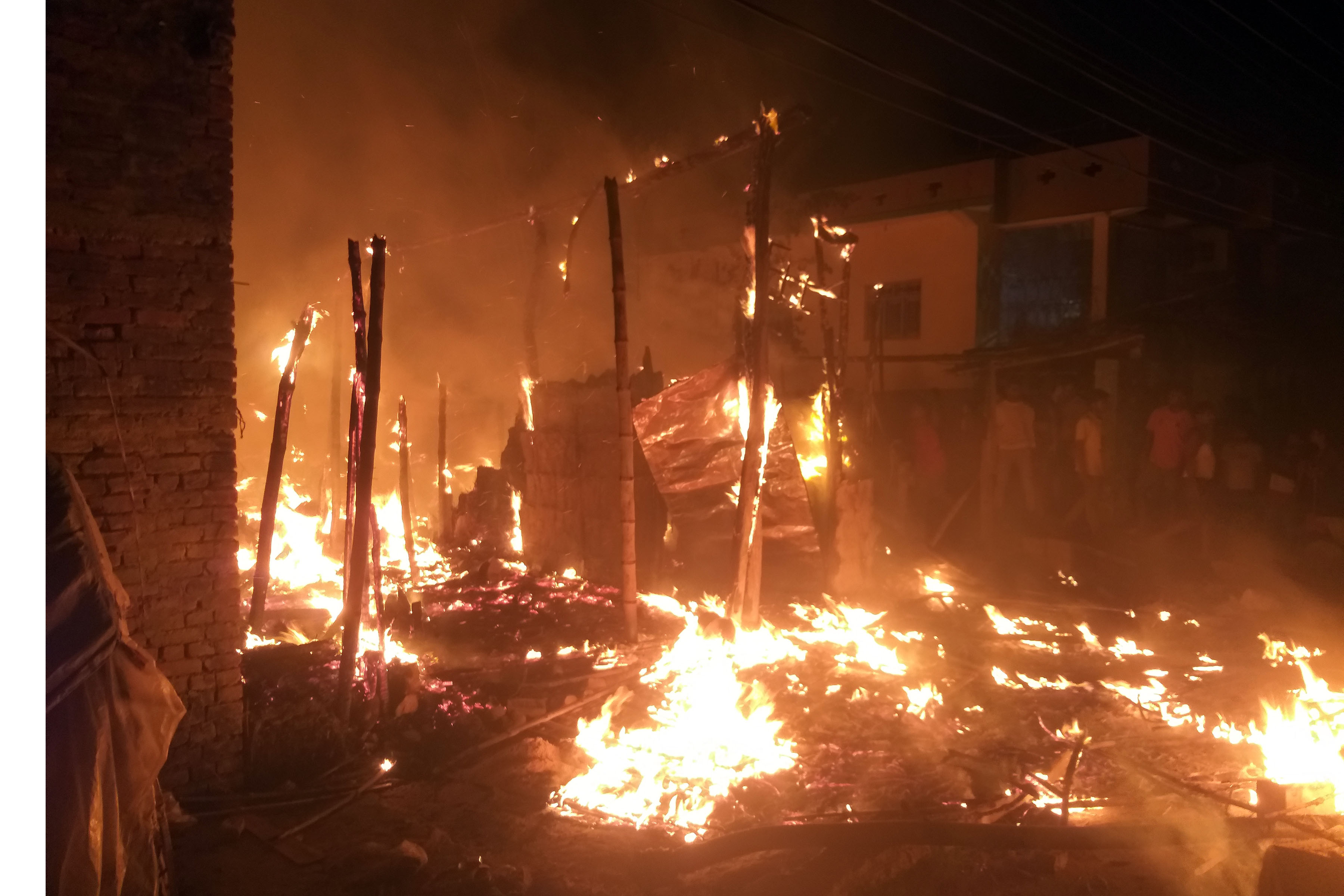 आगलागी भएको घर