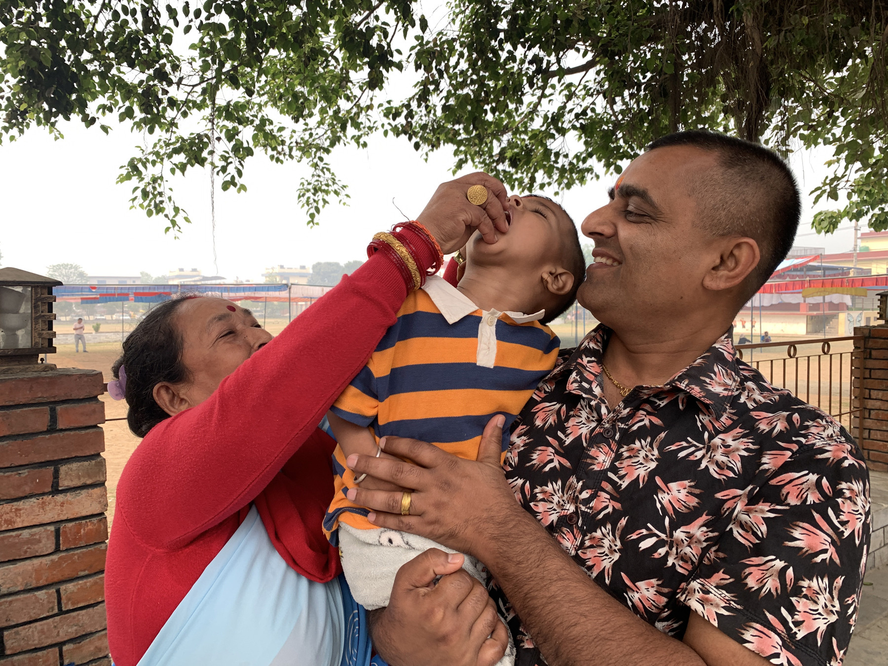 भिटामिन ‘ए’ खुवाइँदै