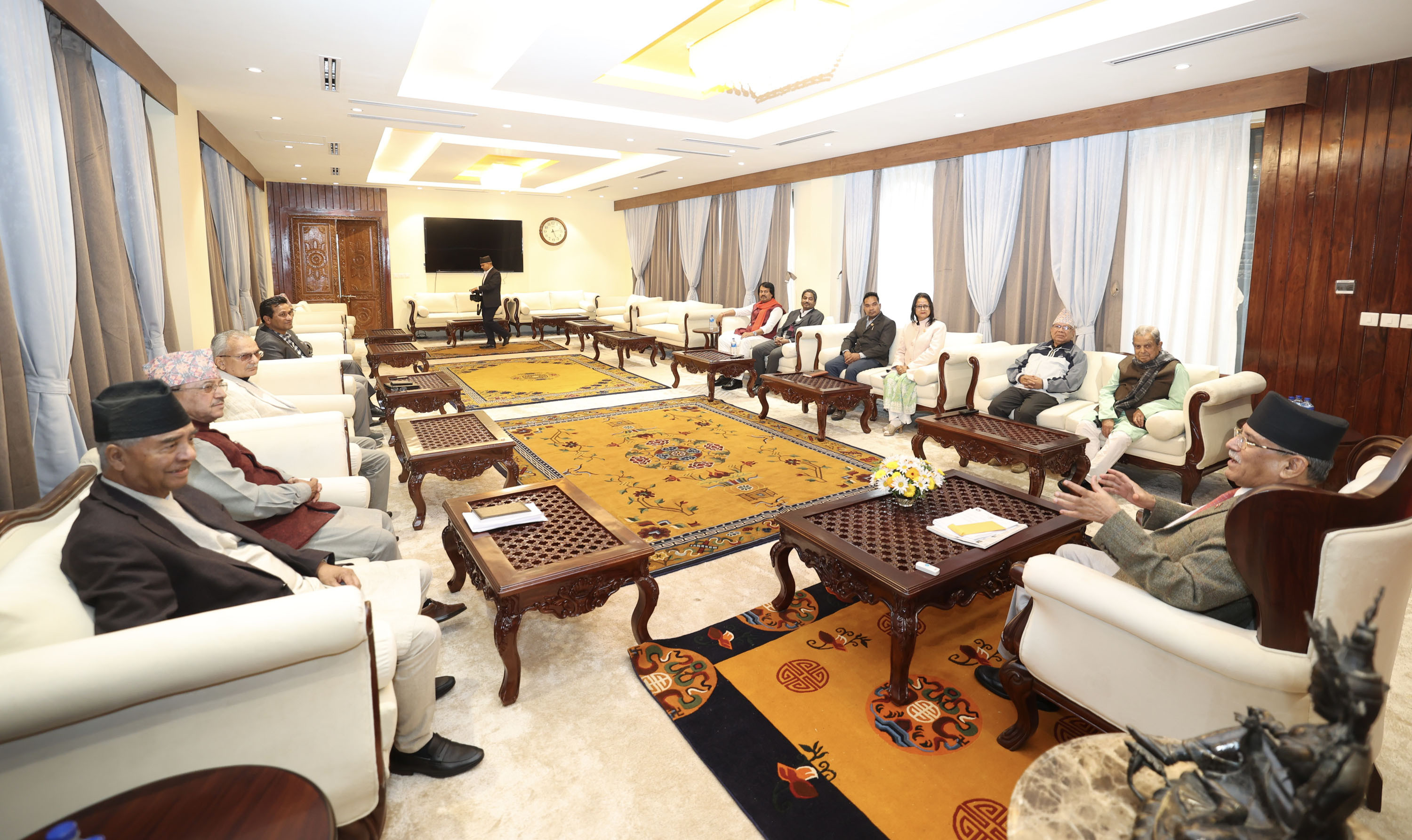 सत्तारुढ दश दलको बैठक निस्कर्षबिहीन