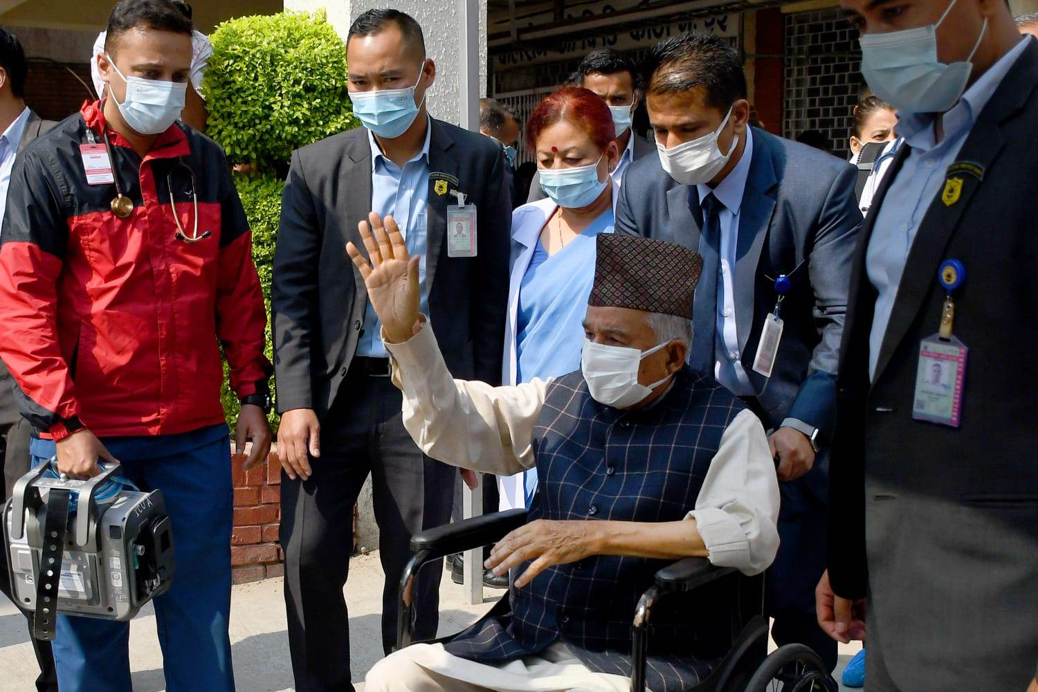 राष्ट्रपति पौडेललाई भारत लगियो, एम्समा उपचार हुने