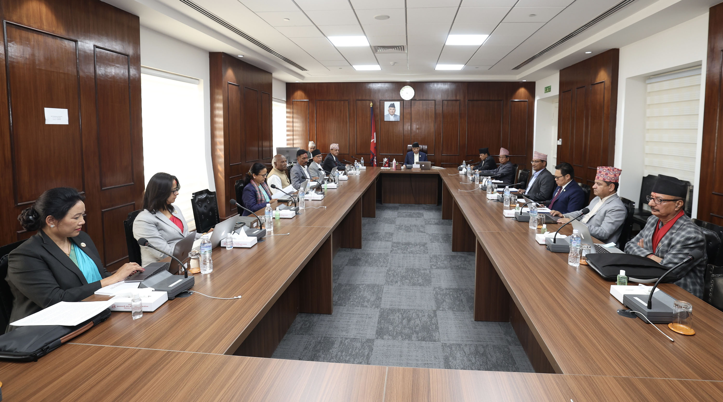 मिटरब्याज पीडितहरुको समस्या समाधानका लागि तीन सदस्यीय छानवीन समिति गठन