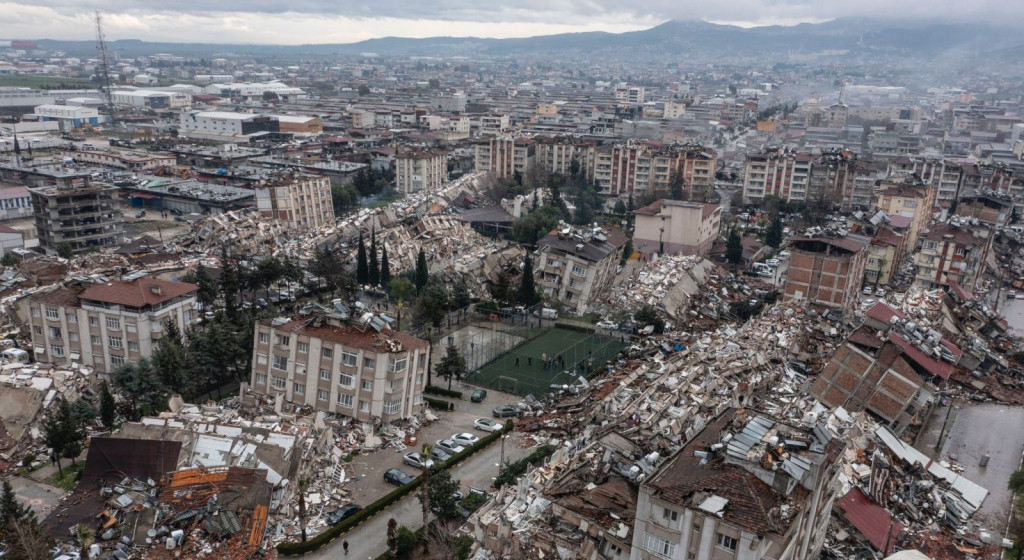 टर्कीमा भूकम्प गएको ११ दिनपछि तीनजनाको जीवितै उद्धार