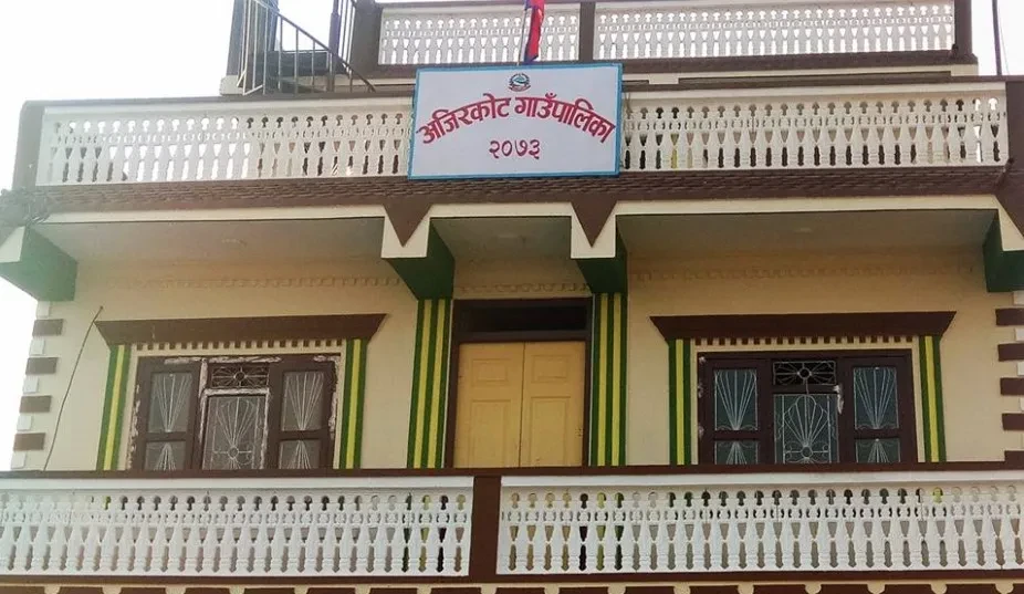 सडक पूर्वाधार विकासका लागि गुरुयोजना बनाउँदै अजिरकोट