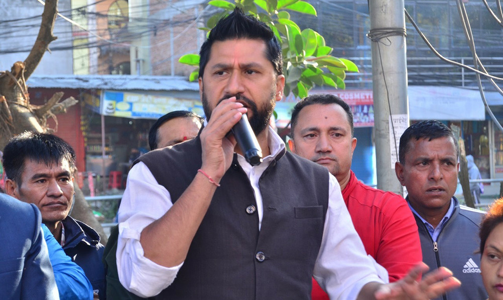 निर्वाचन आयोगले सोध्यो लामिछानेलाई स्पष्टीकरण