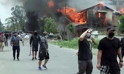 पुणेको सजावट सामग्रीको गोदाममा भीषण आगलागी हुँदा तीन जनाको मृत्यु