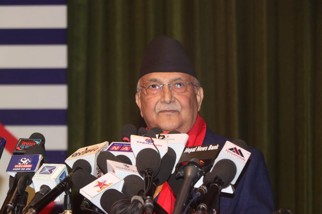 पूर्व राजा शाहमाथि ओलीको टिप्पणी- दुई/चार जना देख्यो कि पूर्वराजालाई पुरानो झल्कोले जोस्याउँछ