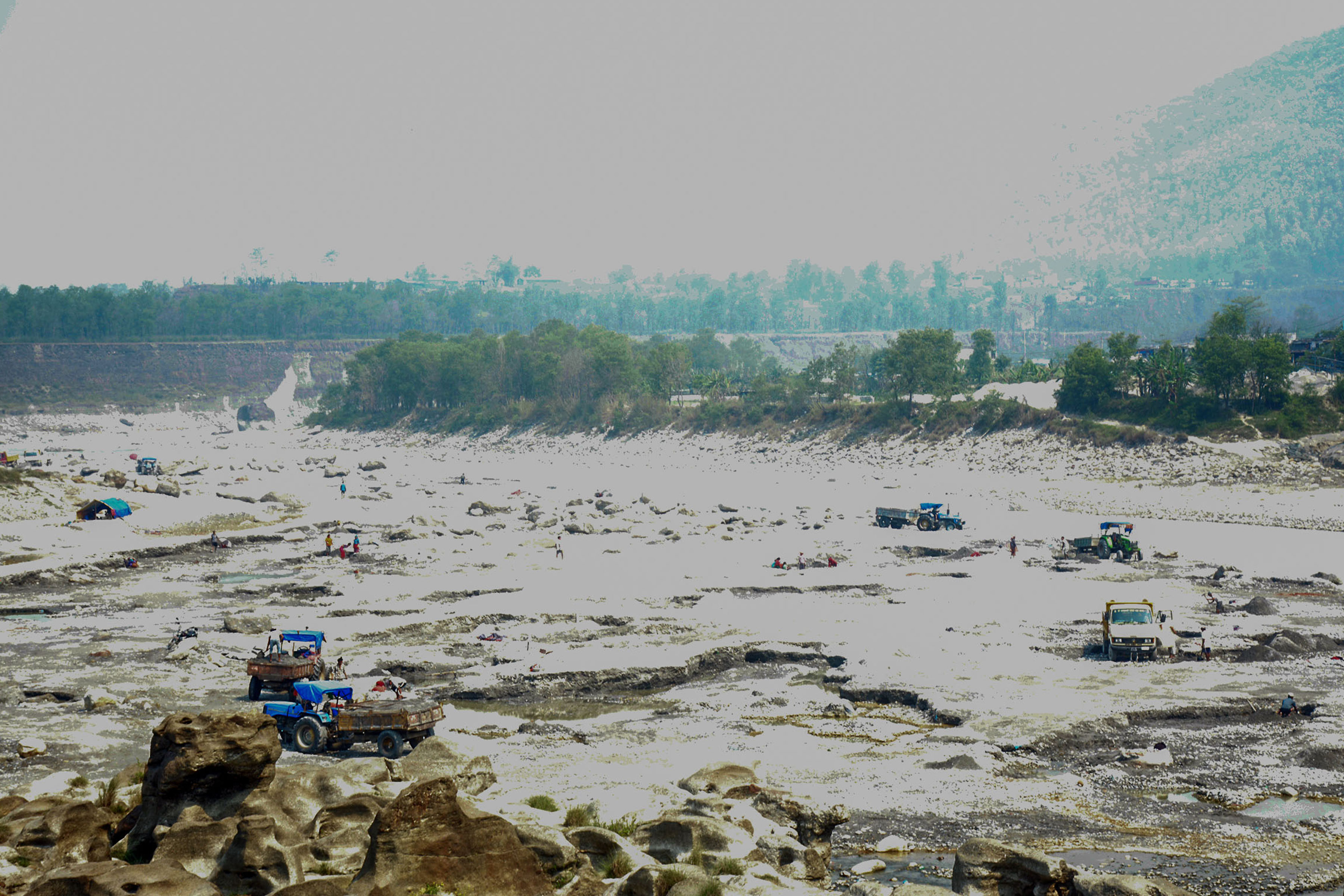 प्राकृतिक स्रोत उत्खनन्