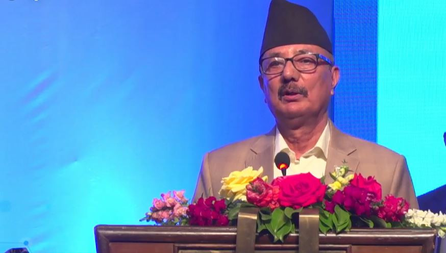 उद्योगी व्यापारी आधुनिक बन्नुपर्छः मन्त्री रिजाल