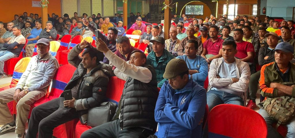 मजदुरलाई मासिक प्रशिक्षण