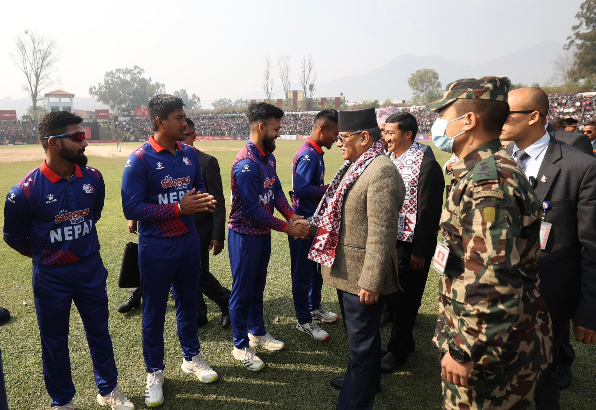 खेलाडीलाई हौसला दिन प्रधानमन्त्री त्रिवि क्रिकेट मैदानमा (फोटो फिचर)