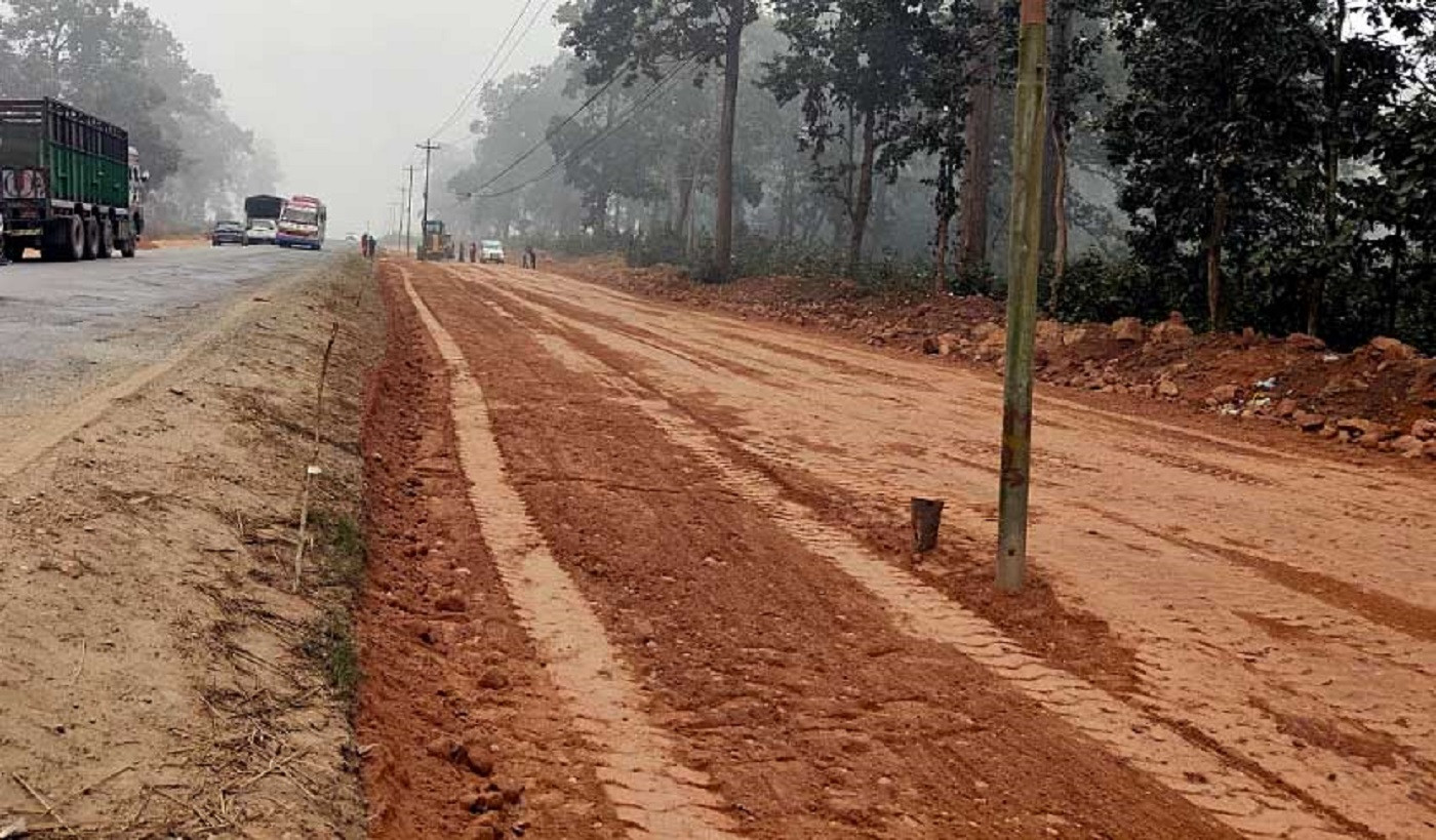 नारायणघाट-बुटवल सडक: शिलान्यासको चार वर्षमा कालोपत्र शुरु